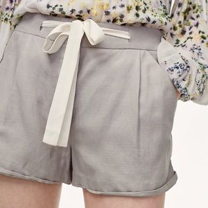Wilfred White Allegra Linen Shorts